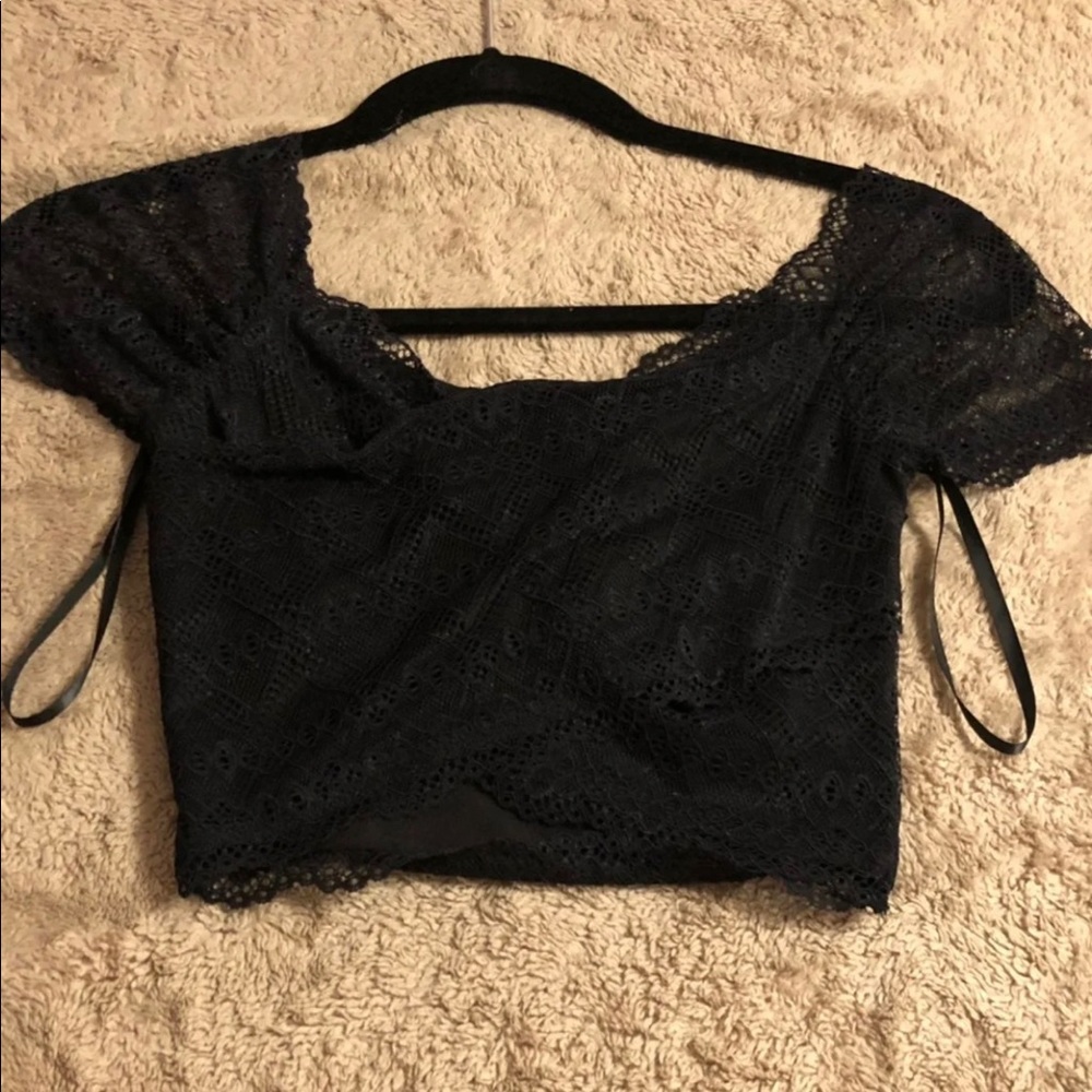 Bebe black top